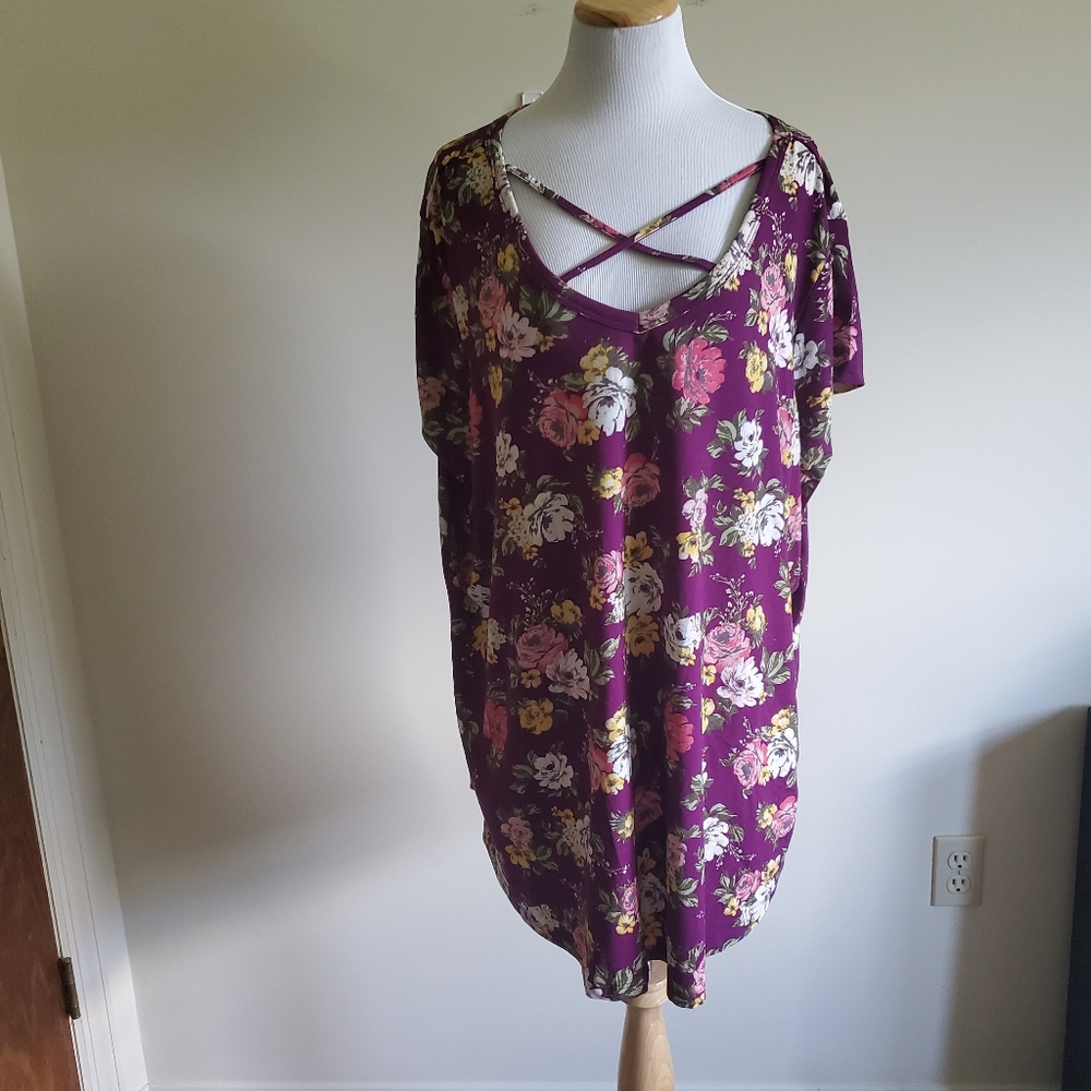 Floral tunic top